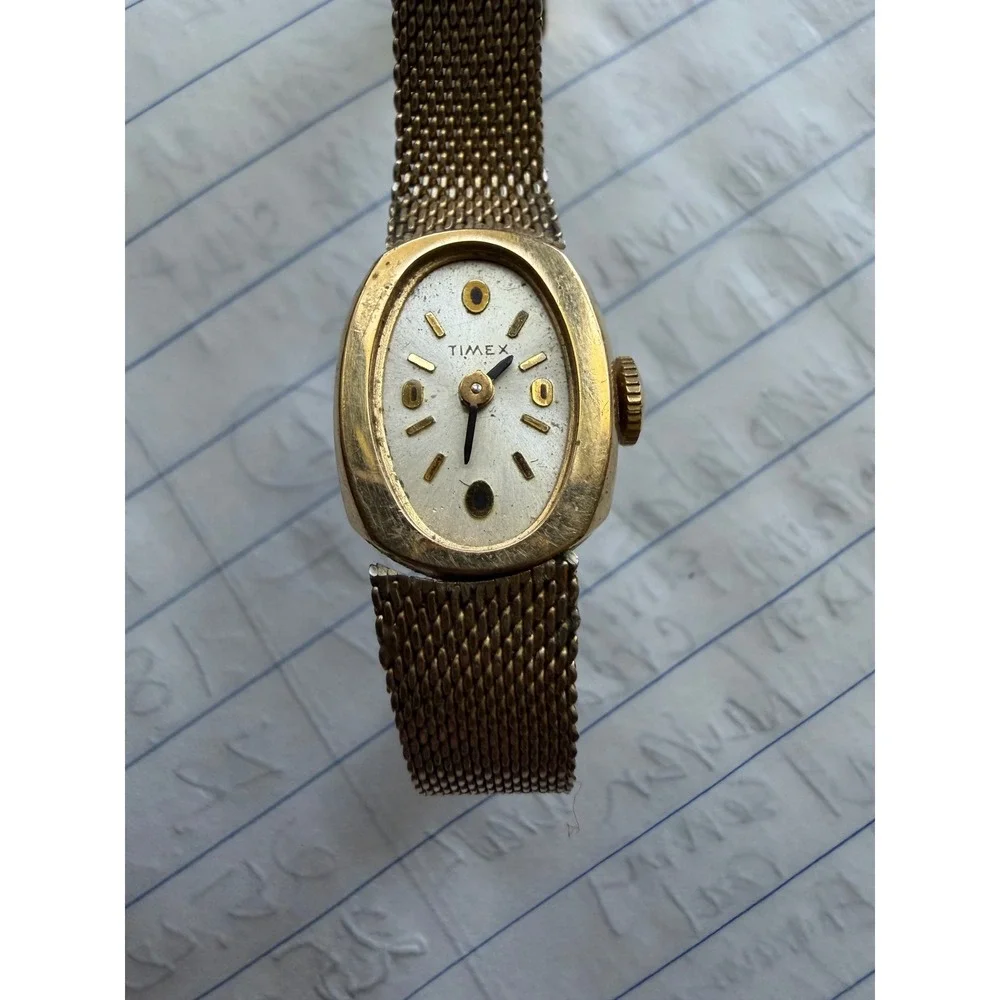 Timex Watch Women Gold Tone Mesh Band Analog Vintage Oval Face‎ Dial
